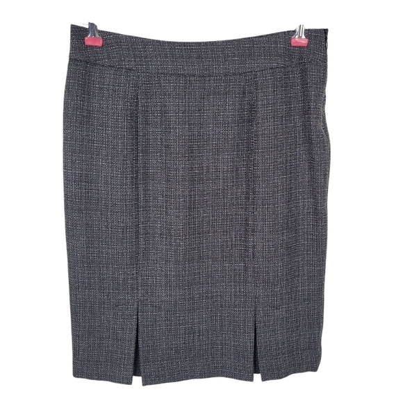 Le Suit Skirt Suit Size 6P Black Textured Pleated Hem Pockets 4 Button Lined - Picture 5 of 9